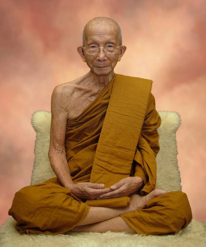 หลวงปู่จันทร์-กุสโล-วัดเจดีย์หลวงวรวิหาร-เชียงใหม่.jpg